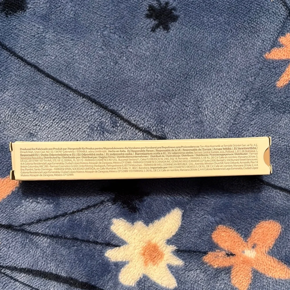 Farmasi Infinilash Mascara in Cream and Black